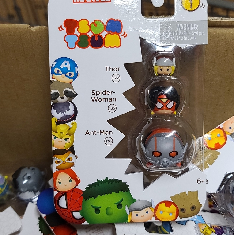 Tsum Tsum Figure Set - AntMan, Spider-Woman...